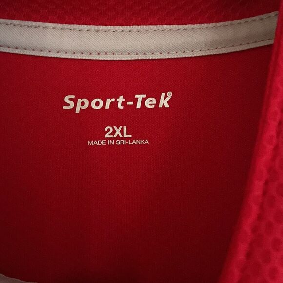 OUx Bud Light Men's Red quarter zip pullover
Sport Tek 2XL - Picture 3 of 6